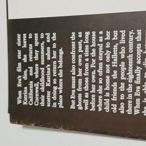 The Rose Garden by Susanna Kearsley Hardback Book - Picture 2 of 6